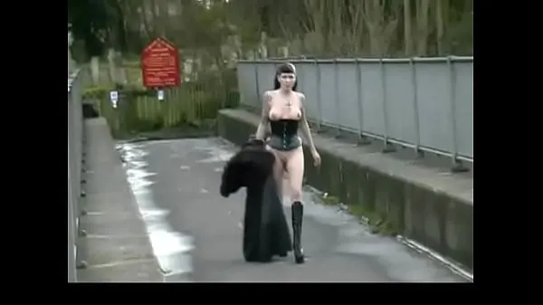 Hot Goth Babe in Furry Coat Pisses Outdoors 2 warm Movies