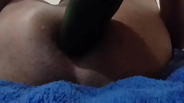 Cucumber anal play hard Filem hangat panas