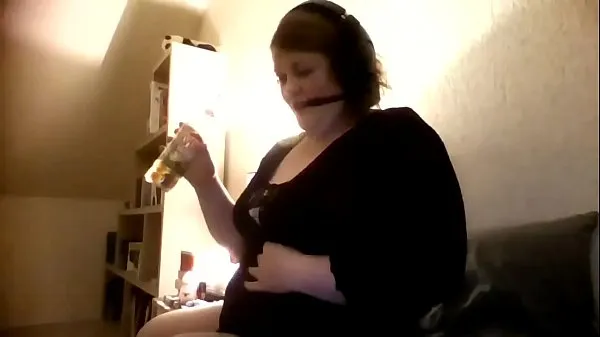 Gorące d. French BBW Carapuce31 on cam having beer 1ciepłe filmy