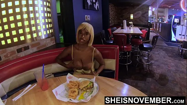 Vroči 4k Msnovember Flashing Her Titties, Eating Food, And Talking About A Scary Movie With Her Boyfriend To Avoid Him Talking About Her Cheating, Pulling Out Huge Natural Boobs With Black Nipples And Round Areolas Hd Sheisnovember topli filmi