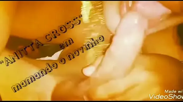 Hotte Anitta Cross sucking the baianinho varme film