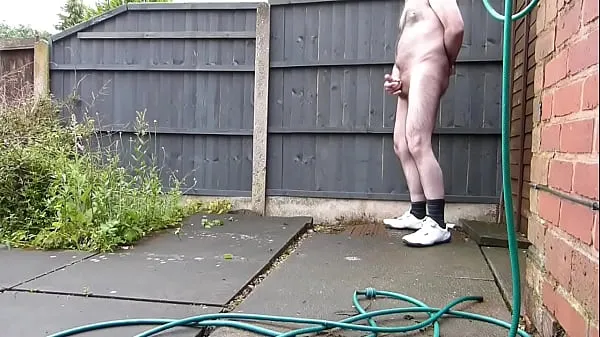 Hotte Wet Wank In The Garden Was So Noisy I Got Scared The Neighbours Might Hear varme filmer