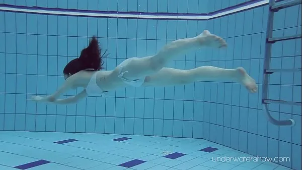 뜨거운 Roxalana makes it hot in the pool 따뜻한 영화