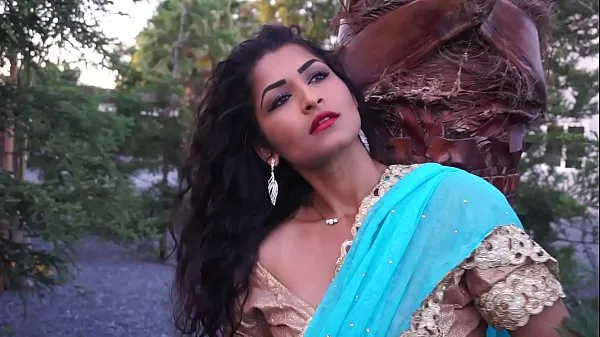 گرم Desi Bhabi Maya Rati In Hindi Song - Maya گرم فلمیں