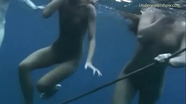 Горячие Девушки на Тенерифе плавают обнаженнымитеплые фильмы