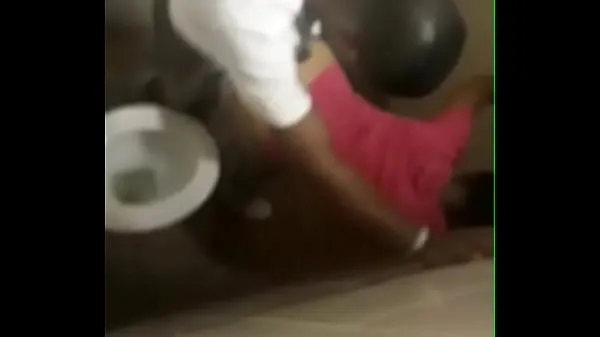 Hotte South African toilet sex varme film