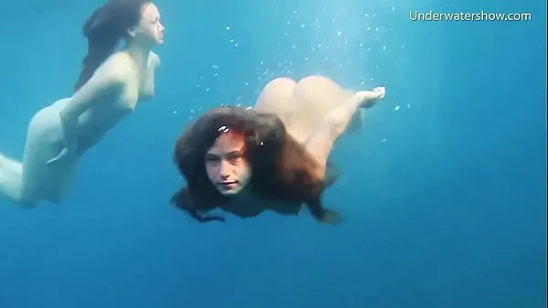 Kuumia Hotties naked alone in the sea lämpimiä elokuvia