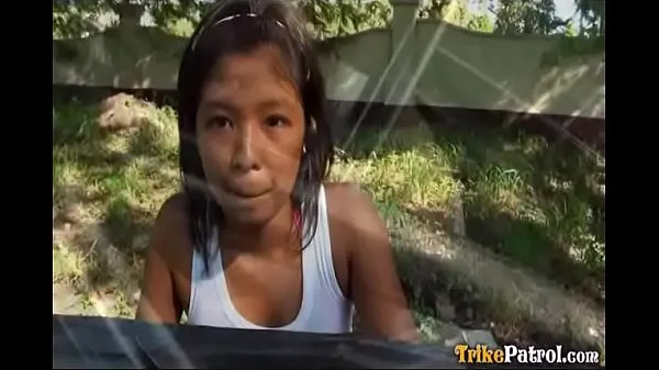 Dark-skinned Filipina girl Trixie picked up by foreigner driving Trike himself Filem hangat panas