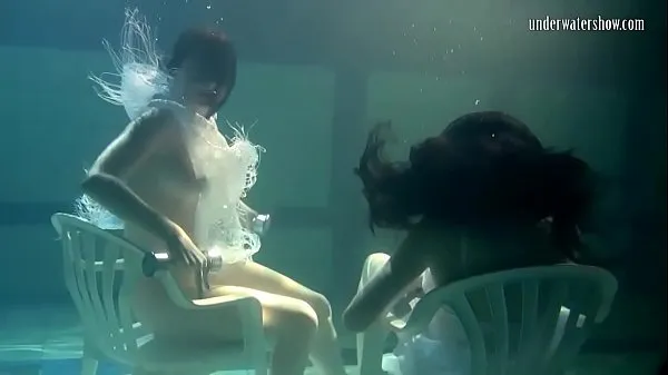 Beautés de piscine de Russie Films chauds