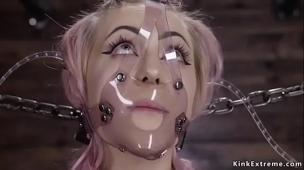 Kuumia Alt blonde in extreme device bondage lämpimiä elokuvia