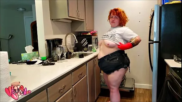 Gorące ginger BBW washing dishes and bouncing that big bootyciepłe filmy