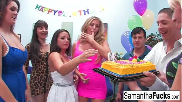 뜨거운 Samantha celebrates her birthday with a wild crazy orgy 따뜻한 영화