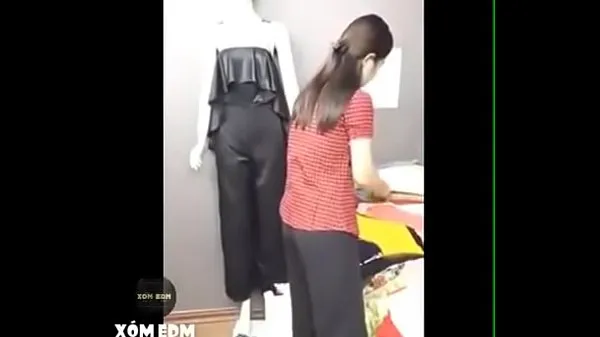 गर्म Beautiful girls try out clothes and show off breasts before webcam गर्म फिल्में