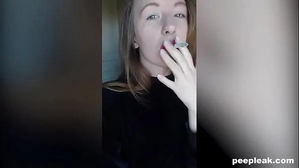 뜨거운 Taking a Masturbation Selfie While Having a Smoke 따뜻한 영화