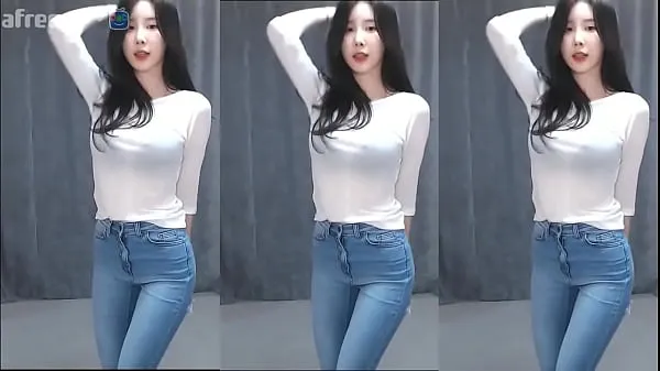 Hot Korean girls dance innocently sexy dance warm Movies