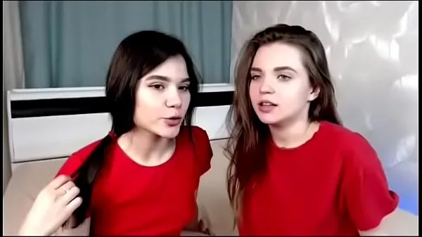 Two lesbians (Anna and Maria Film hangat yang hangat