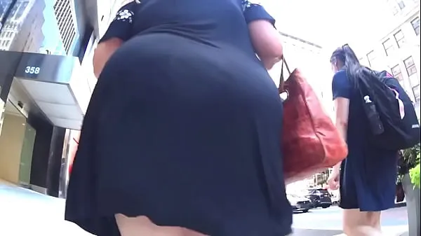 Hotte Candid Phat Ass PAWG MILF in a Dress varme filmer