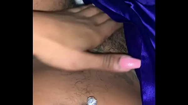 Hete Showing A Peek Of My Furry Pussy On Snap **Click The Link warme films