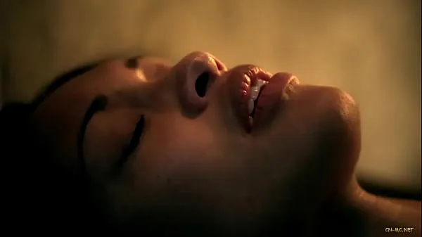 ホットな Cynthia Addai-Robinson - Spartacus: Vengeance E06 (2012 温かい映画