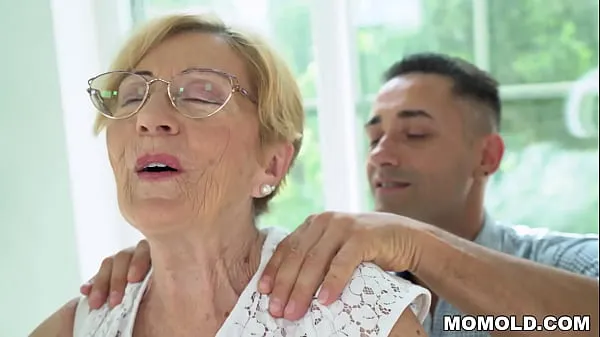 Hotte Kinky Old Chubby GILF Malya has a lucky day, gets to hop on a young dong varme filmer