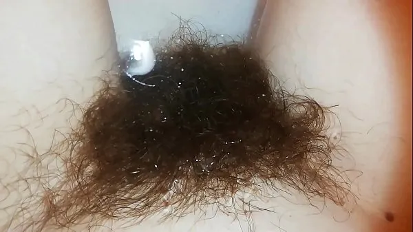 Hotte Super hairy bush fetish video hairy pussy underwater in close up varme filmer