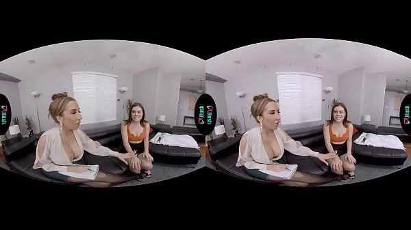 Sıcak Sexy Latina visits her doctor for some sexual advice in virtual reality Sıcak Filmler
