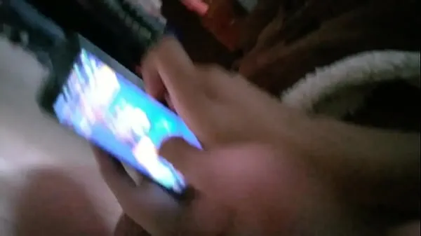 My girlfriend's tits while playing Film hangat yang hangat