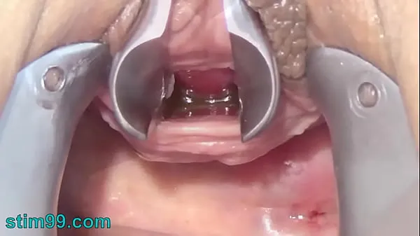 Hotte Masturbate Peehole with Toothbrush and Chain into Urethra varme film