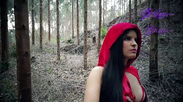 뜨거운 Little Red Riding Hood Tatiana Morales gets lost in the forest and is eaten by the wolf halloween special 따뜻한 영화