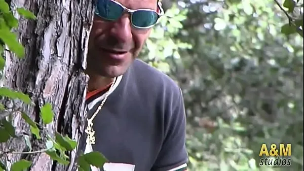 Sıcak Madurita fue al bosque en busca de setas y encontró un rábano Sıcak Filmler