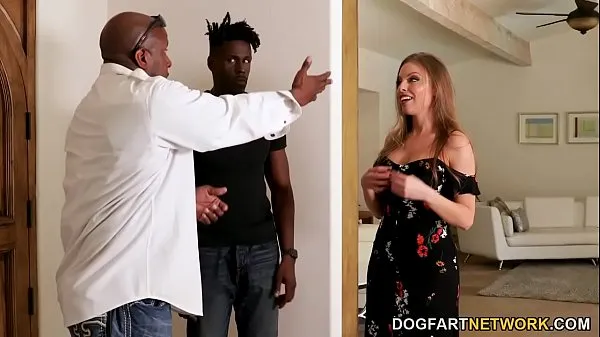 Hete Married Britney Amber Offers Anal Sex And DP For New Black Neighbor warme films