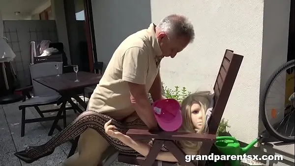 Hot Bizzare Old Guy Fucking a Plastic Doll warm Movies