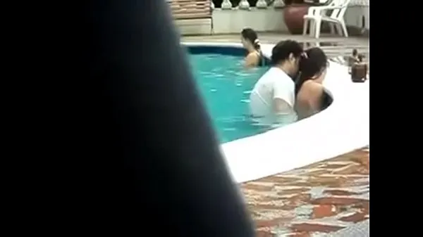 indian douctor fucking pussy in swiming pol Film hangat yang hangat