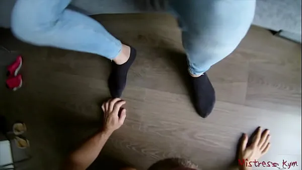 Heta Femdom worship Mistress Kym socks and feet (POV varma filmer