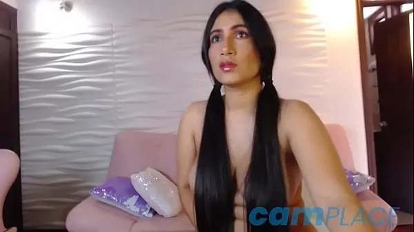 Vroči MarieJane, long hair brunette cam model sucks a dildo and plays with her vagina topli filmi