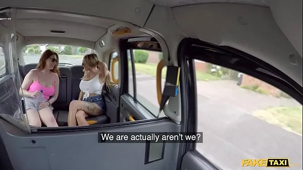 Hotte Fake Taxi Real outdoor rough sex threesome with British MILFS varme filmer