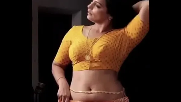 Heiße Swetha Menon Hot in Sareewarme Filme