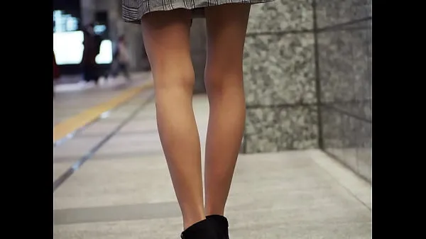Quente Fetiche de perna] Uma foto mostrando o movimento de uma bela mulher de pernas Filmes quentes
