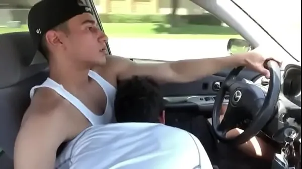 Vroči breastfeed in the car topli filmi