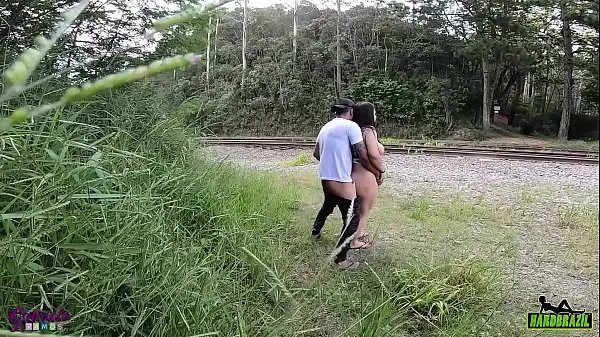 Heta Couple fucking in the bush is caught without being noticed varma filmer