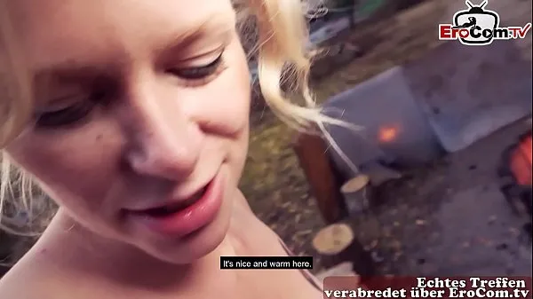 Горячие Немецкая доминирующая блондинка буксирует мужчину на EroCom Date и трахает его догола в машинетеплые фильмы