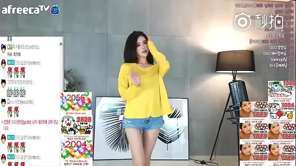 Heiße Yi Suwans großbrüstige T-Shirt kann es nicht verdecken, und sie trägt sexy Hotpants und verführerischen Tanz Live-Übertragung öffentlicher Account [喵贴warme Filme
