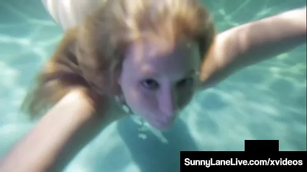 गर्म Mouth Fucking Mermaid! Wet Sunny Lane Sucks Cock Underwater गर्म फिल्में