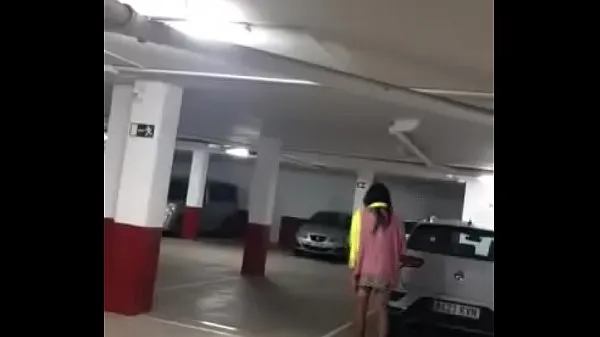 Crossdresser caught in garage during masturbation Film hangat yang hangat