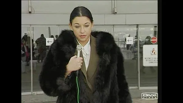 Hot Anal Kika In A Black Fox Fur Coat warm Movies