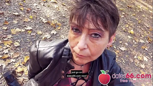 Горячие Нуждающаяся СТАРАЯ МИЛФА - почти бабуля - получила ПУБЛИЧНЫЙ секс в парке в Берлине, Германия (где-то незнакомцы) - возбужденную шлюшку RUBINA нашли натеплые фильмы