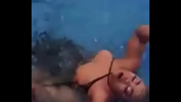 Nóng Lesbians got in a pool lekki Lagos Nigeria Phim ấm áp