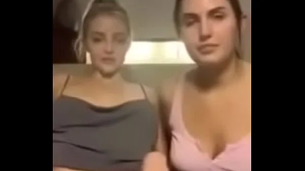 Hot 2 Girls Downblouse Periscope warm Movies