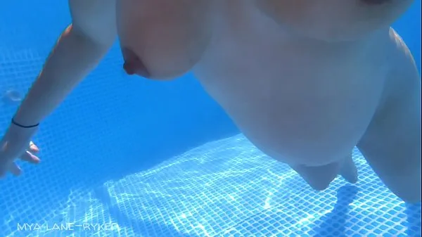 Hot Fucked in an Outdoors Pool while Pregnant warm Movies