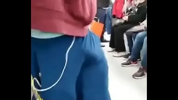 Gorące Male bulge in the subway - my God, what a dickciepłe filmy